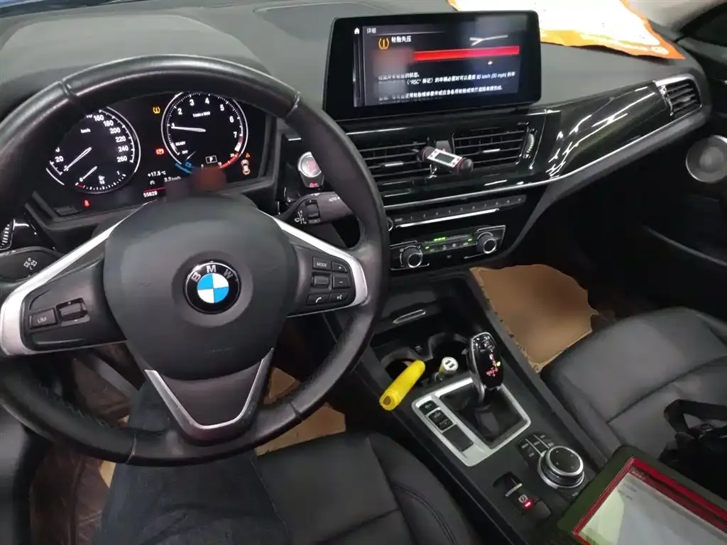 BMW 1 Series 2021 из CN, фото 10