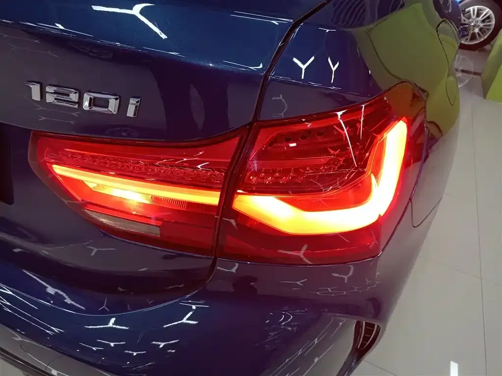 BMW 1 Series 2021 из CN, фото 8