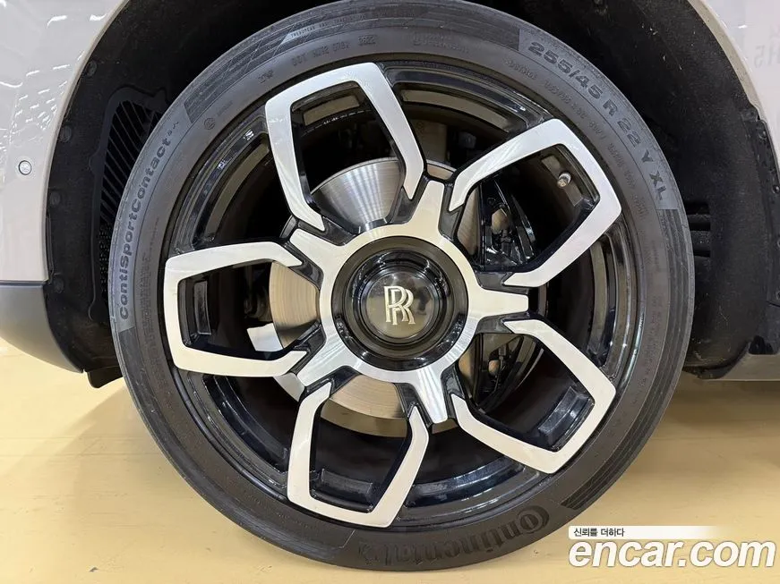 Rolls-Royce Cullinan 2023 из KR, фото 5