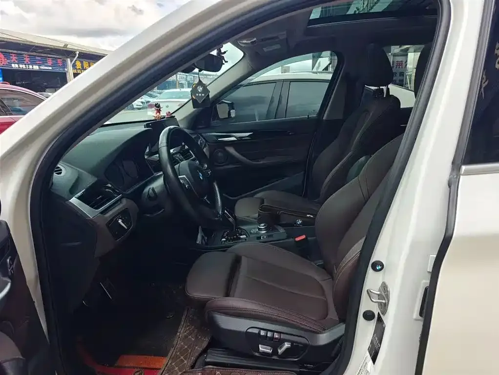 BMW X1 2021 из CN, фото 3