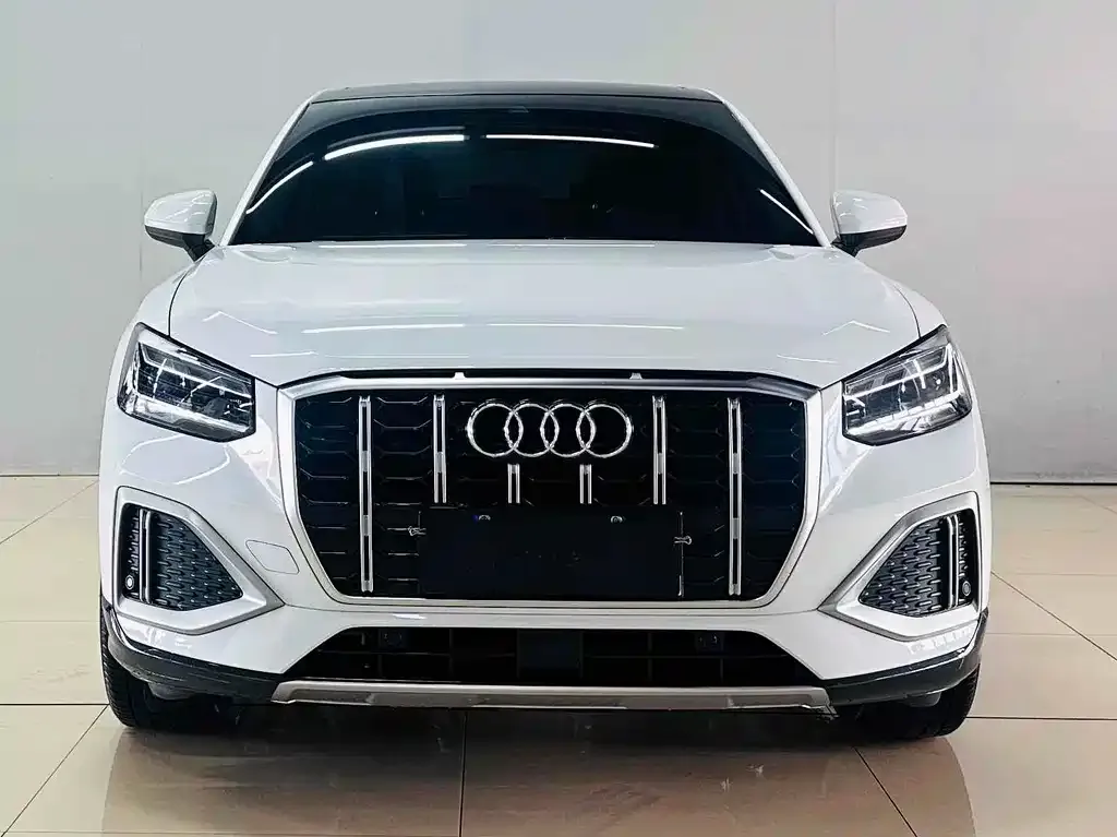 Audi Q2L 2022 из CN, фото 1