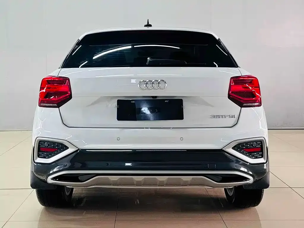 Audi Q2L 2022 из CN, фото 5