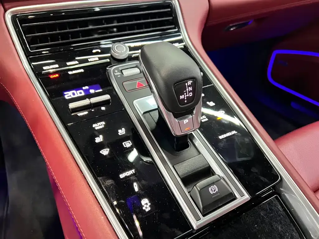 Porsche Panamera Hybrid — фото 6