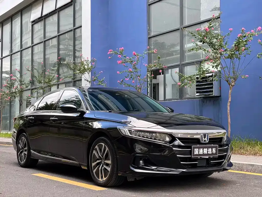 Honda Accord — фото 3