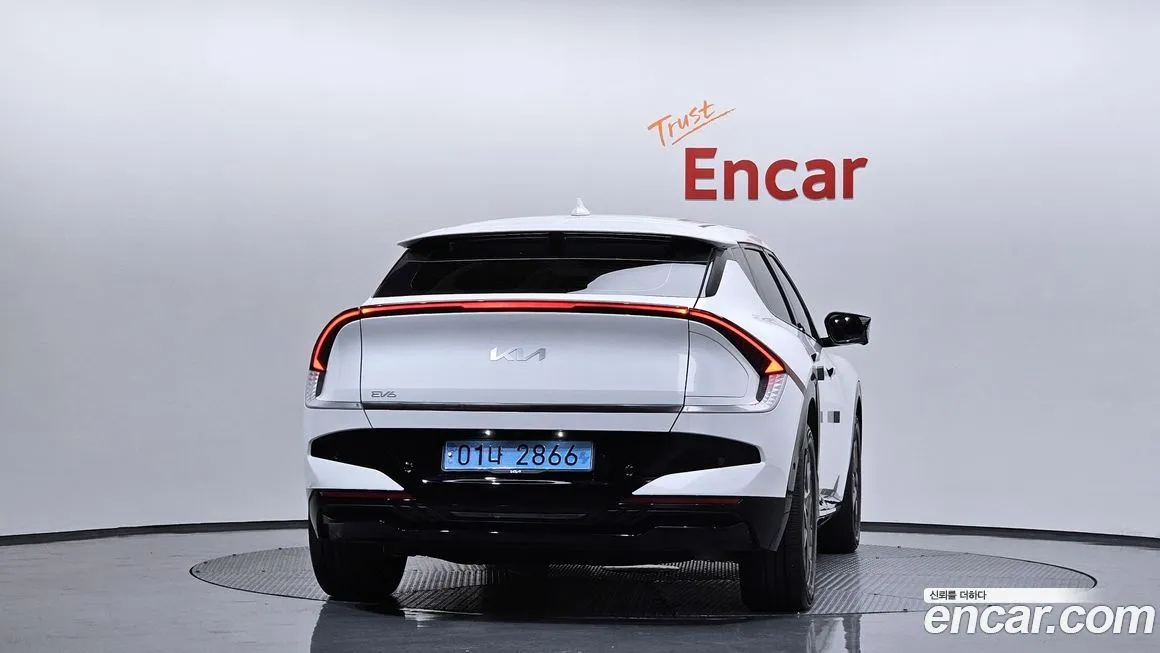 Kia EV6 — фото 4