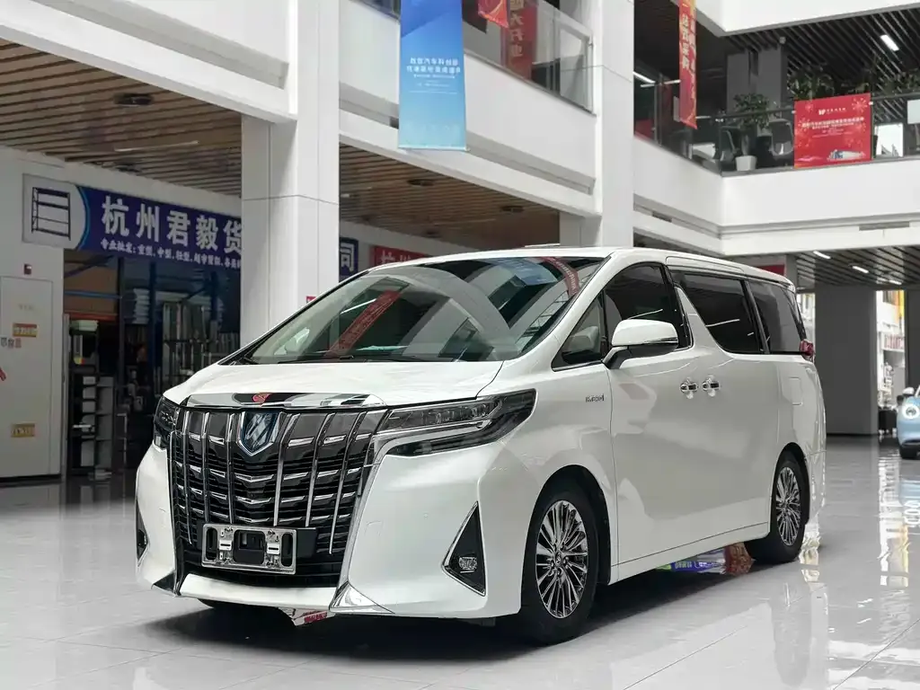 Toyota Alphard 2022 из CN, фото 1