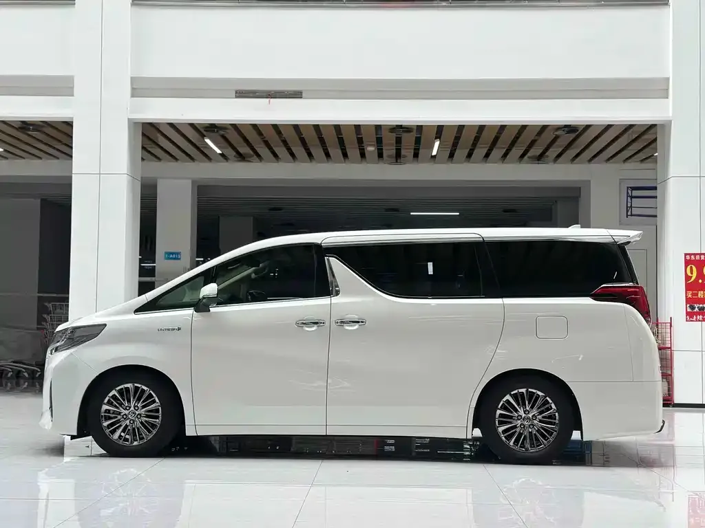 Toyota Alphard 2022 из CN, фото 5
