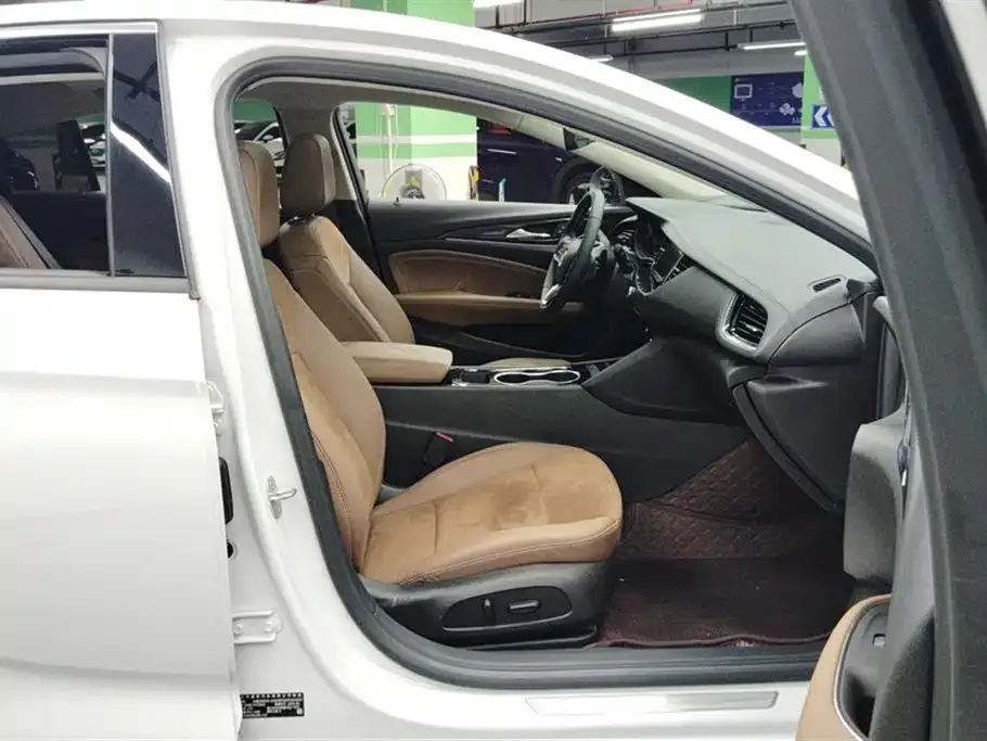 Buick Regal 2023 из CN, фото 8