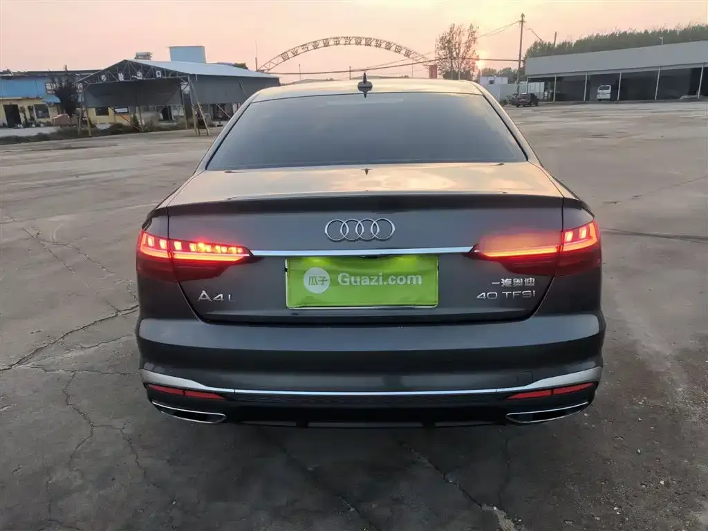 Audi A4L 2022 из CN, фото 8