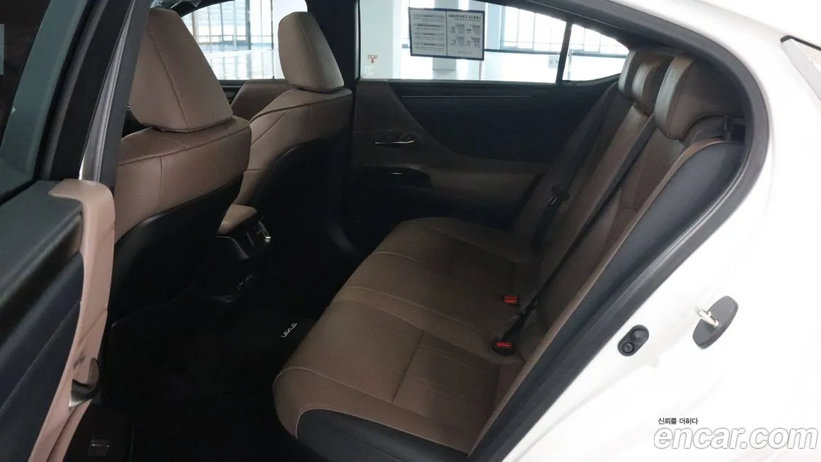 Lexus ES 2025 из KR, фото 10