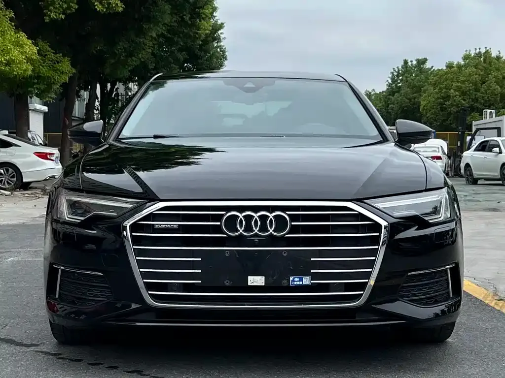 Audi A6L — фото 2
