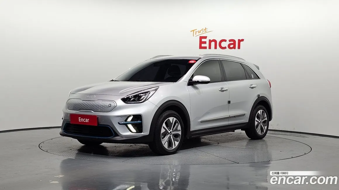 Kia Niro — фото 1
