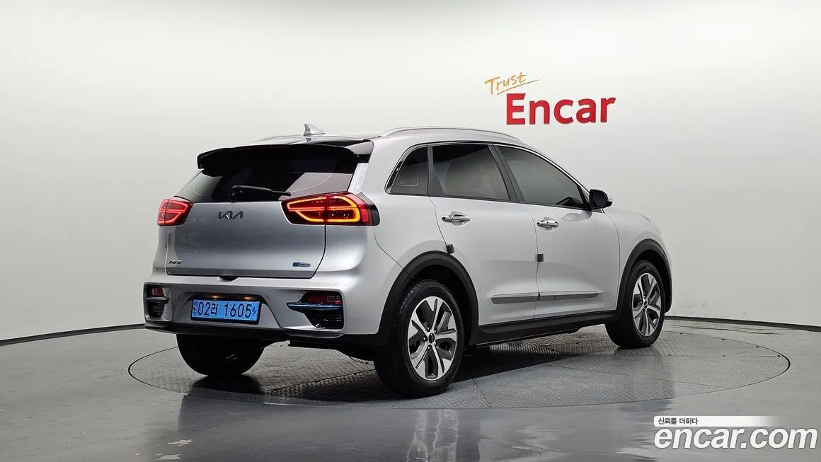 Kia Niro — фото 2