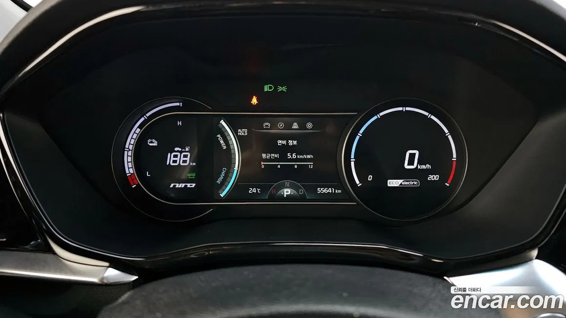 Kia Niro — фото 8