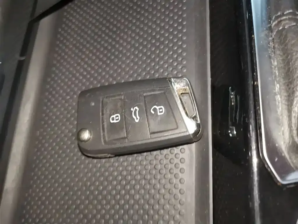 Volkswagen Sagitar 2023 из CN, фото 9