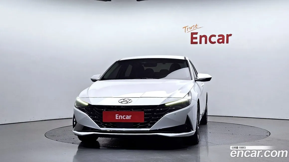 Hyundai AVANTE — фото 3