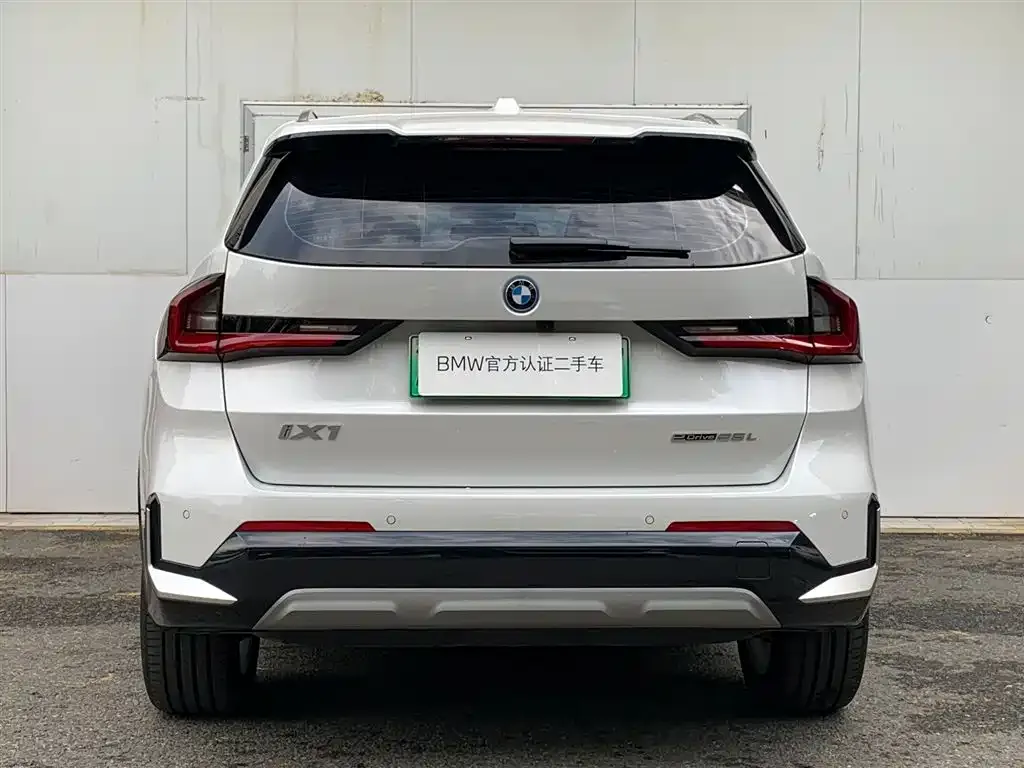 BMW iX1 2025 из CN, фото 4