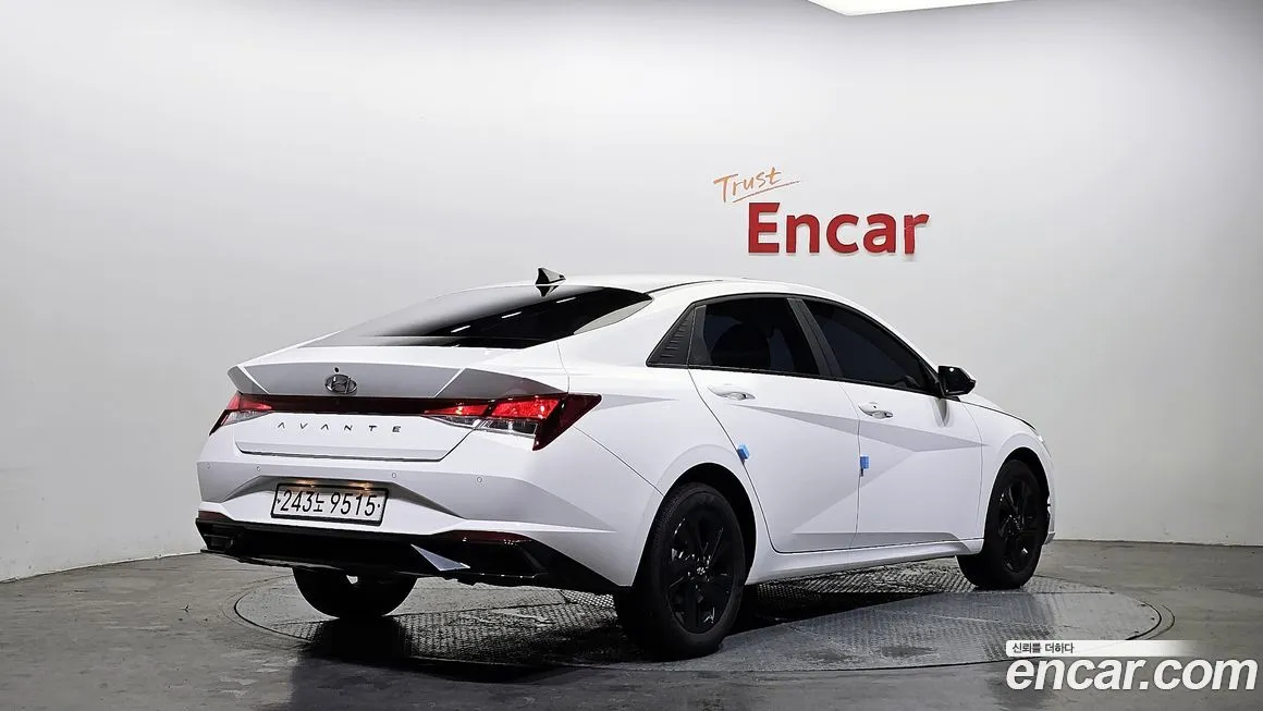 Hyundai AVANTE — фото 2