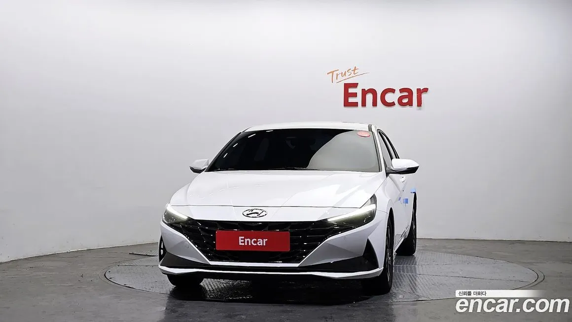 Hyundai AVANTE — фото 3