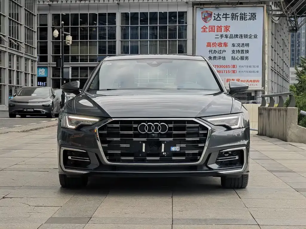 Audi A6L 2024 из CN, фото 2