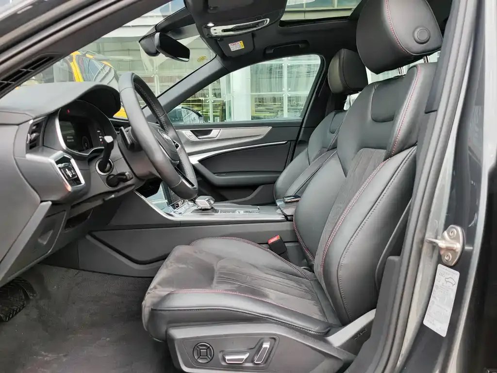 Audi A6L 2024 из CN, фото 6