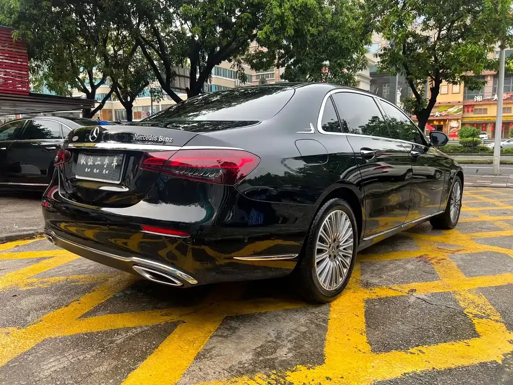 Mercedes-Benz E-Class 2023 из CN, фото 6