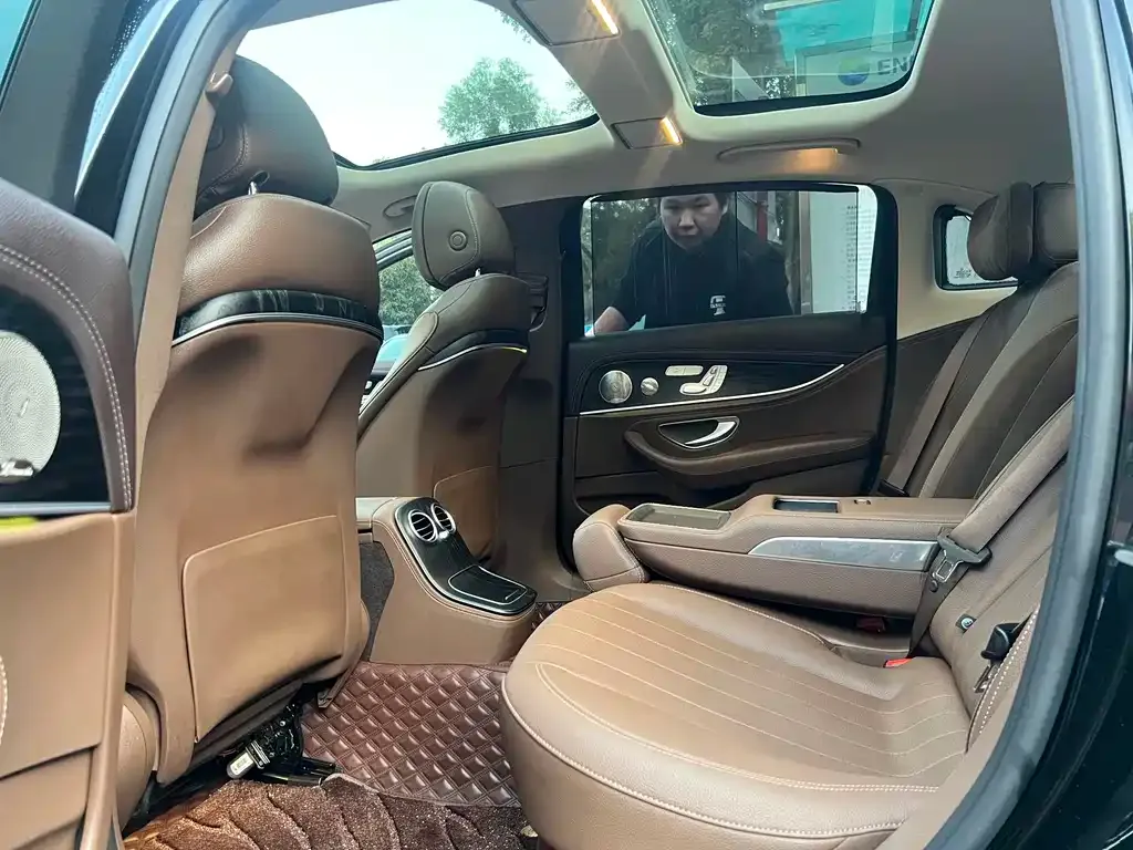 Mercedes-Benz E-Class 2023 из CN, фото 8