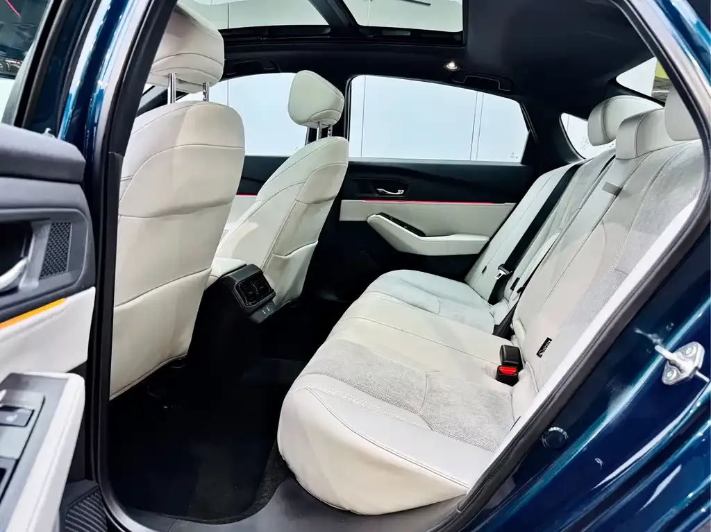 Honda Inspire PHEV 2023 из CN, фото 10