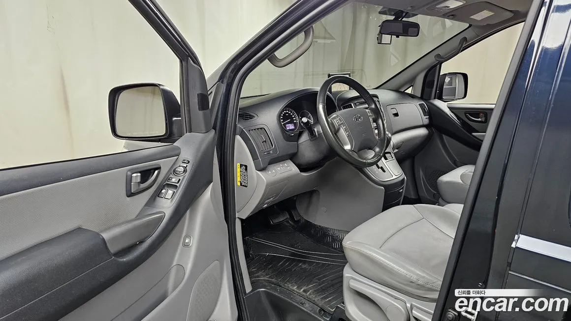 Hyundai Starex — фото 10
