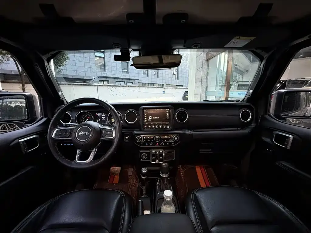 Jeep Wrangler PHEV 2023 из CN, фото 7
