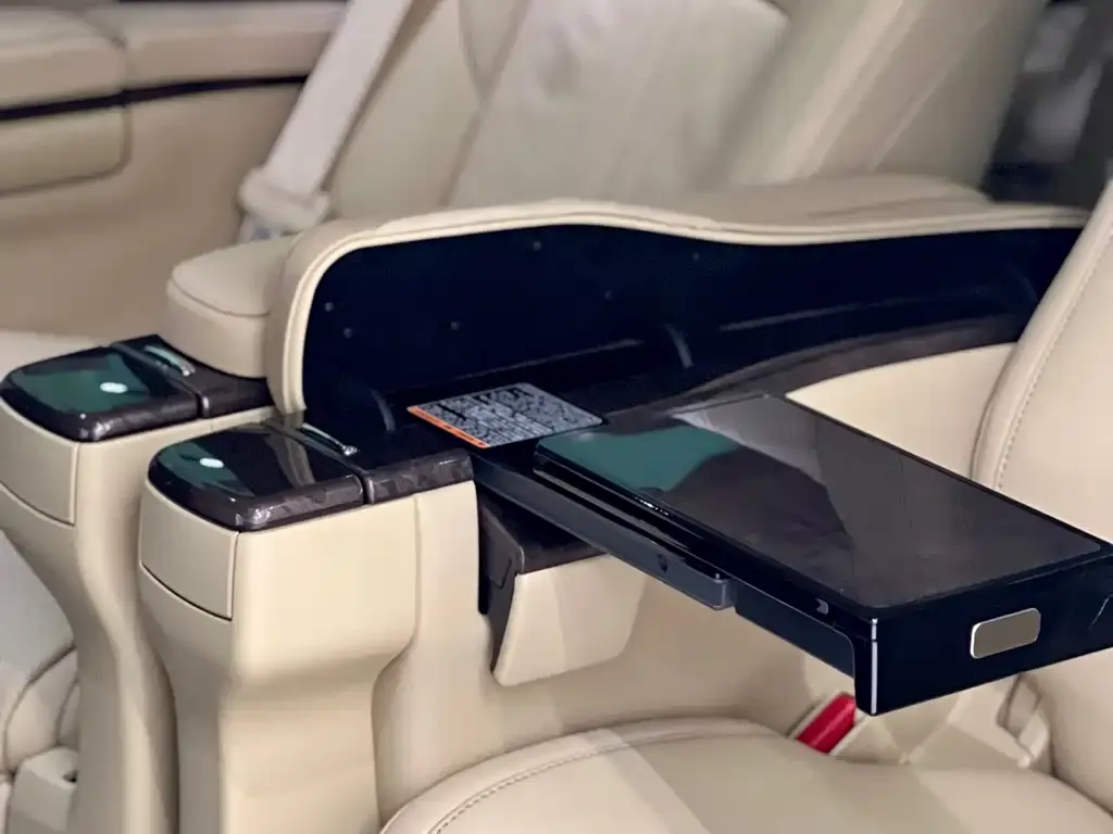 Toyota Alphard 2021 из CN, фото 7