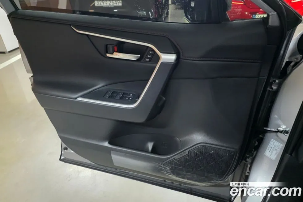 Toyota RAV4 2024 из KR, фото 10