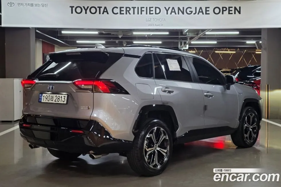 Toyota RAV4 2024 из KR, фото 2