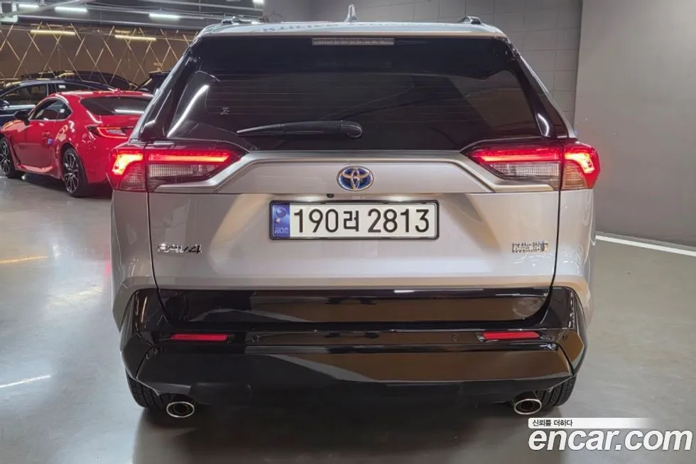 Toyota RAV4 2024 из KR, фото 4