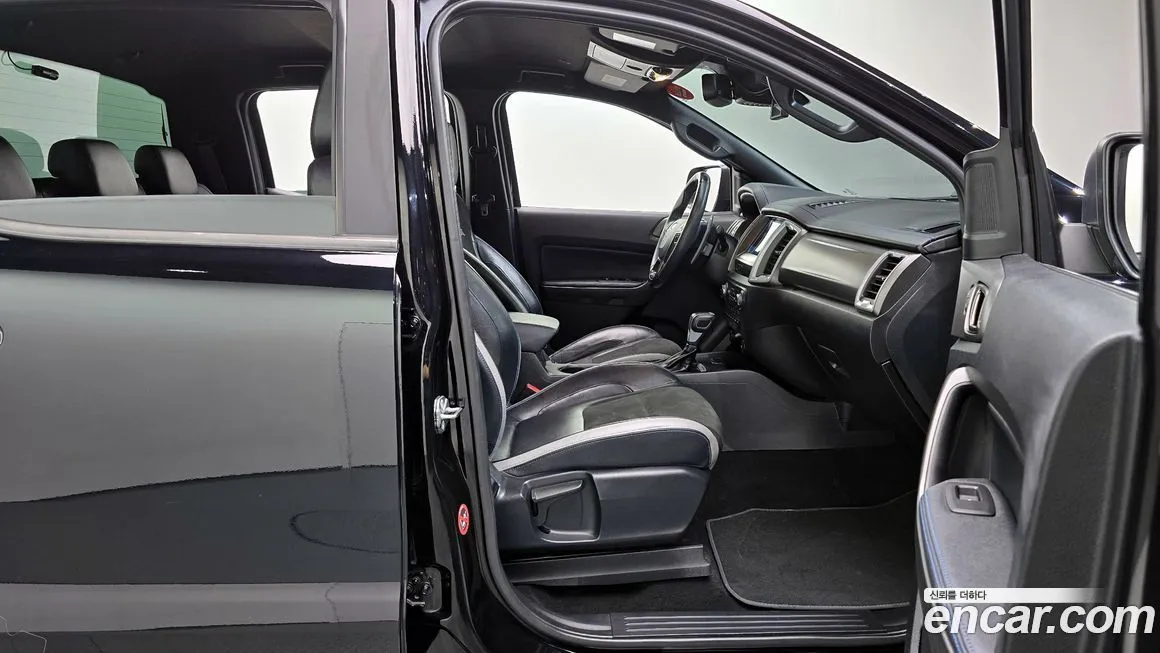 Ford Ranger — фото 10