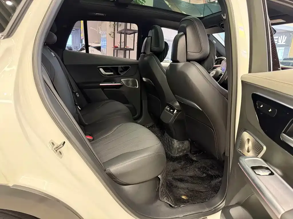 Mercedes-Benz EQE SUV 2023 из CN, фото 9