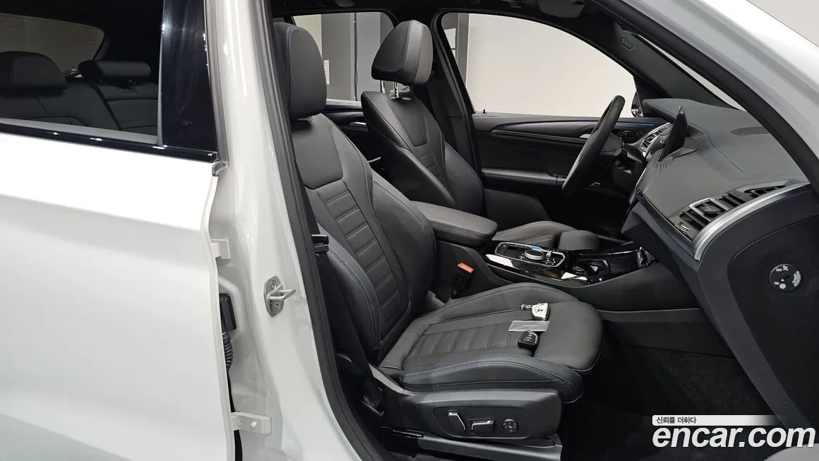 BMW iX3 2025 из KR, фото 10