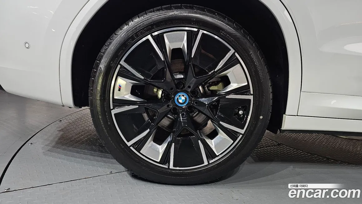 BMW iX3 2025 из KR, фото 5