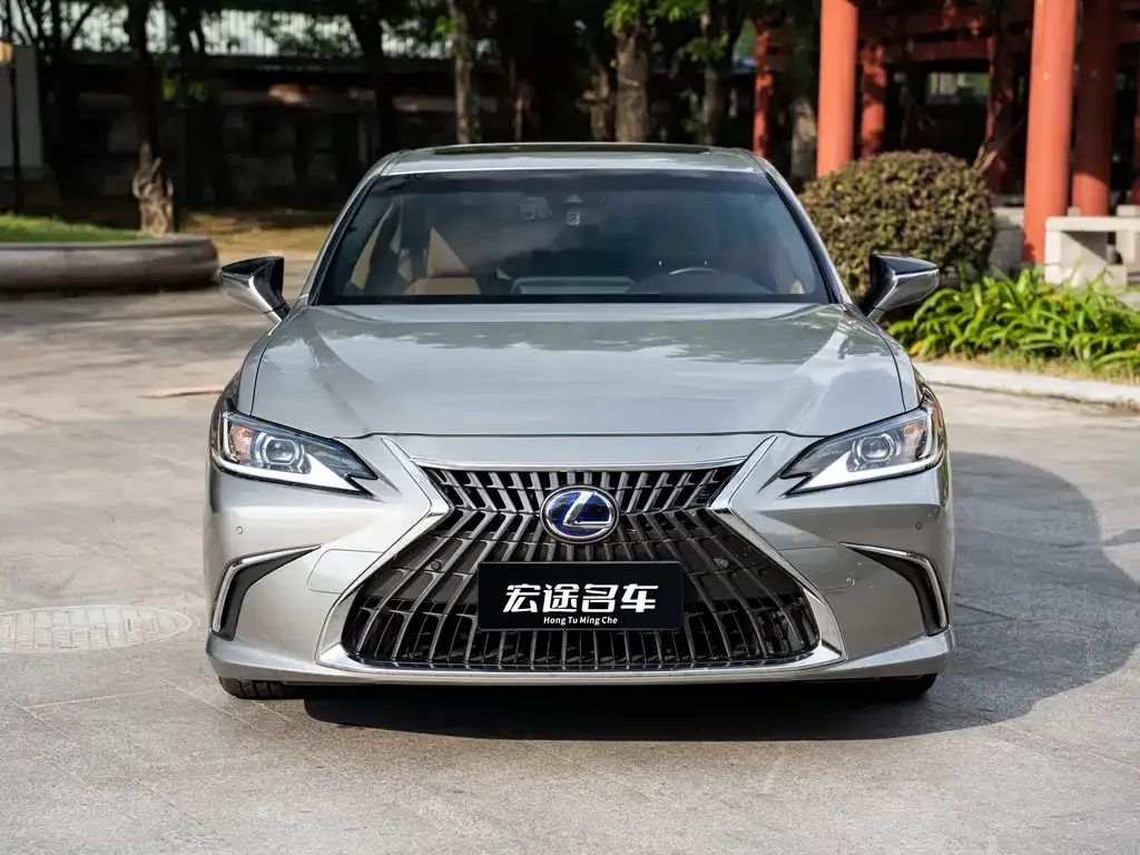 Lexus ES — фото 2
