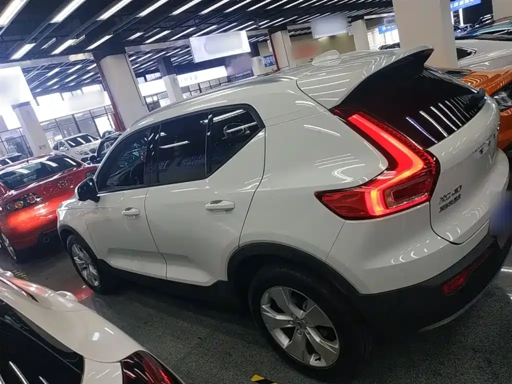 Volvo XC40 2021 из CN, фото 5