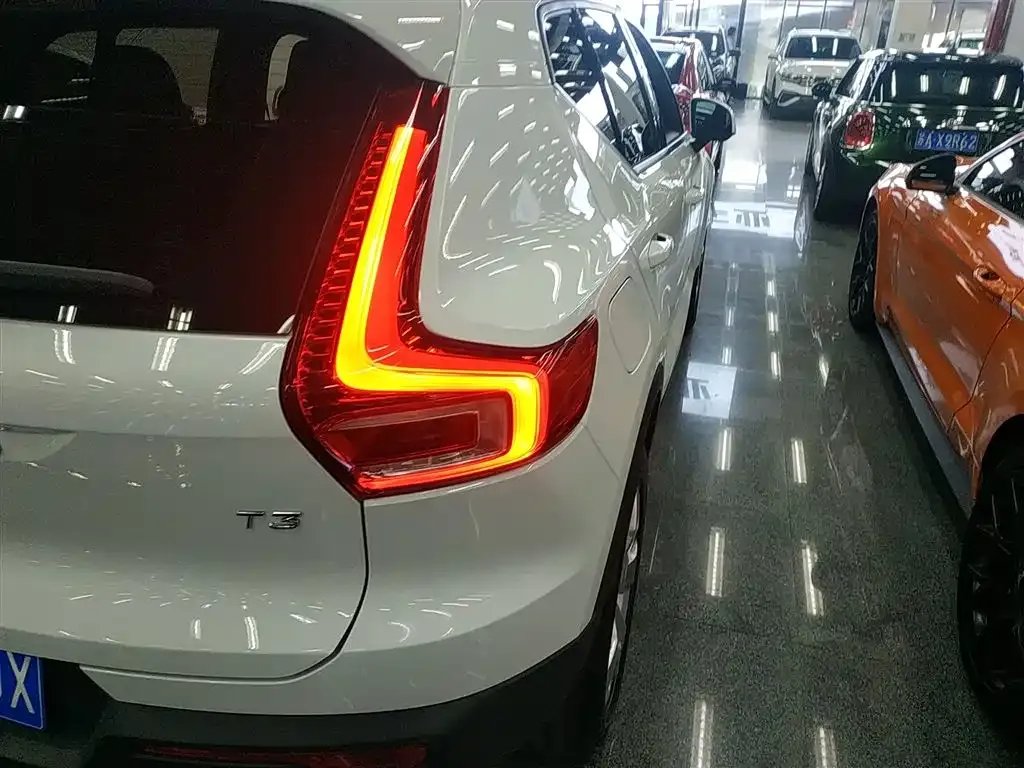 Volvo XC40 2021 из CN, фото 8