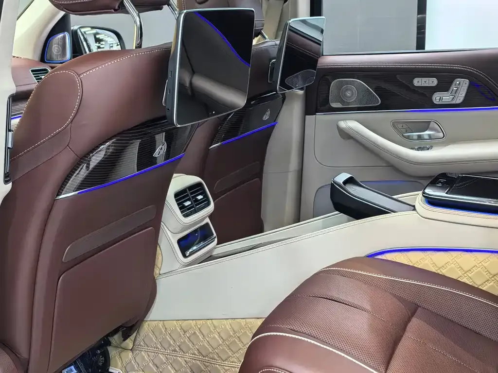 Mercedes-Benz GLS 2023 из CN, фото 10