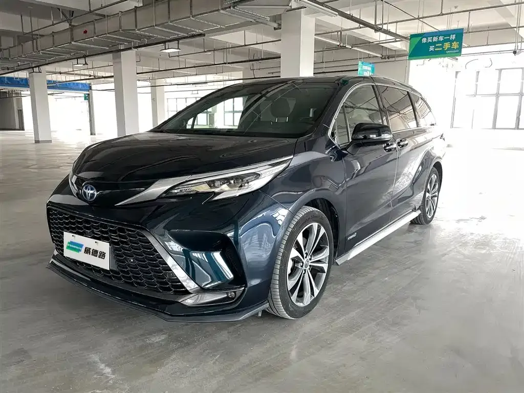Toyota Granvia 2023 из CN, фото 1