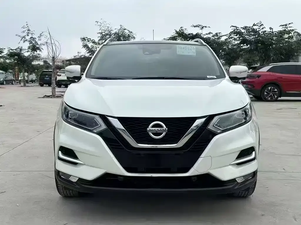 Nissan Qashqai — фото 2