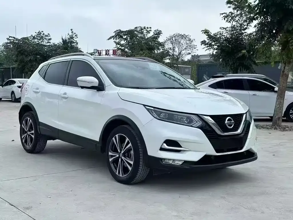 Nissan Qashqai — фото 3