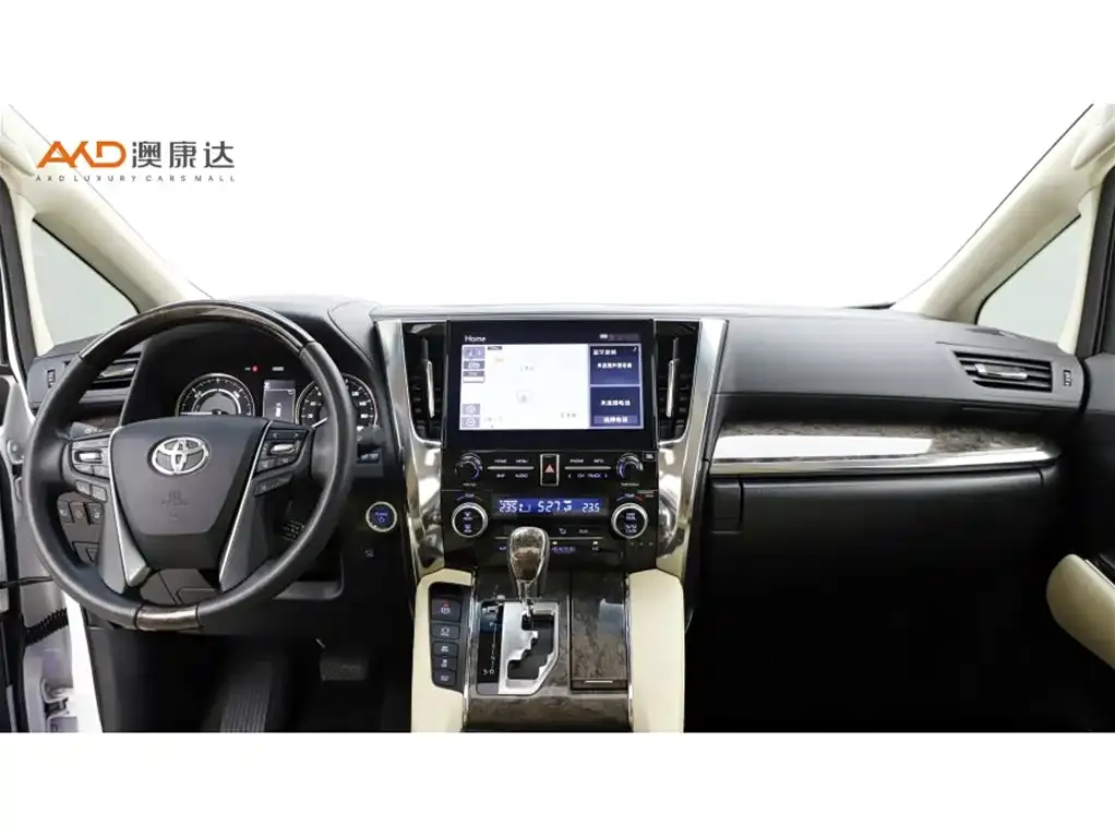 Toyota Alphard — фото 5