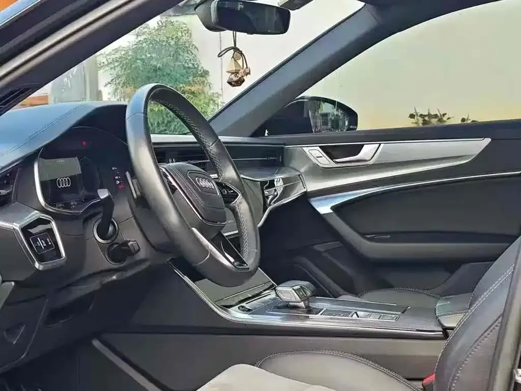 Audi A6L 2022 из CN, фото 4
