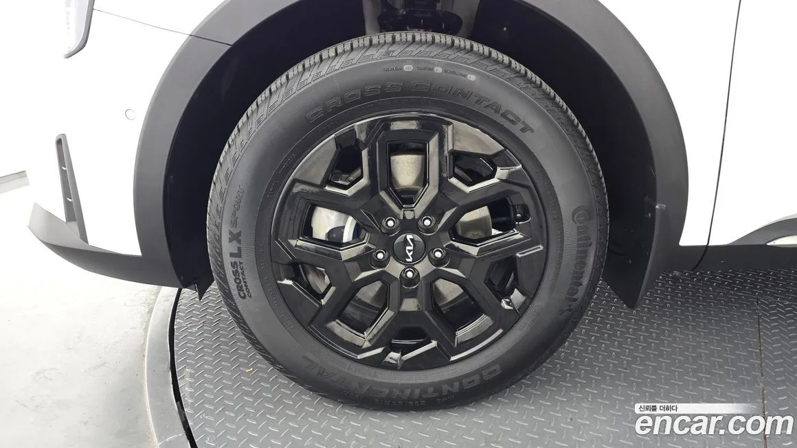 Kia Sorento — фото 5