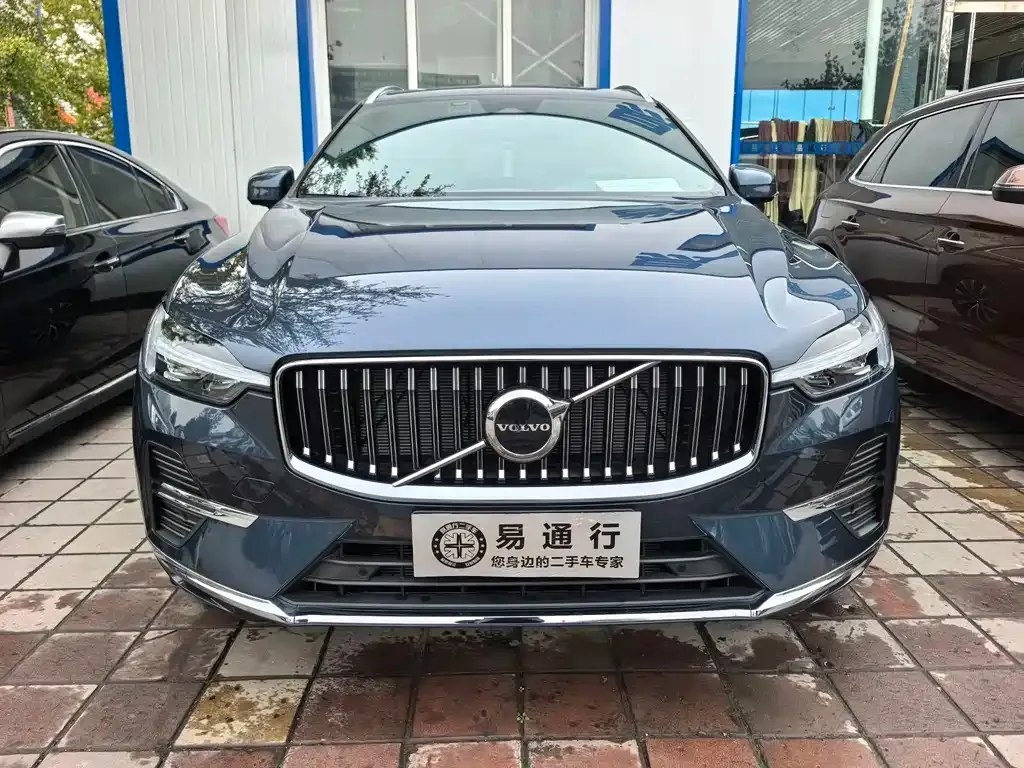 Volvo XC60 — фото 2
