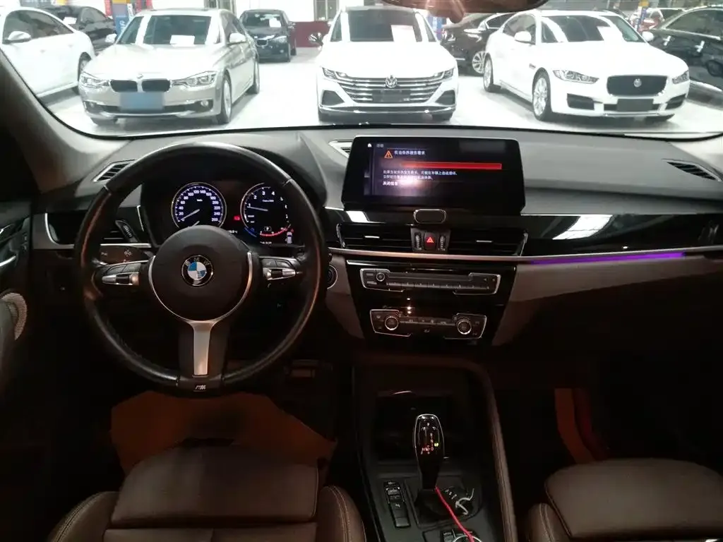 BMW X1 2021 из CN, фото 10